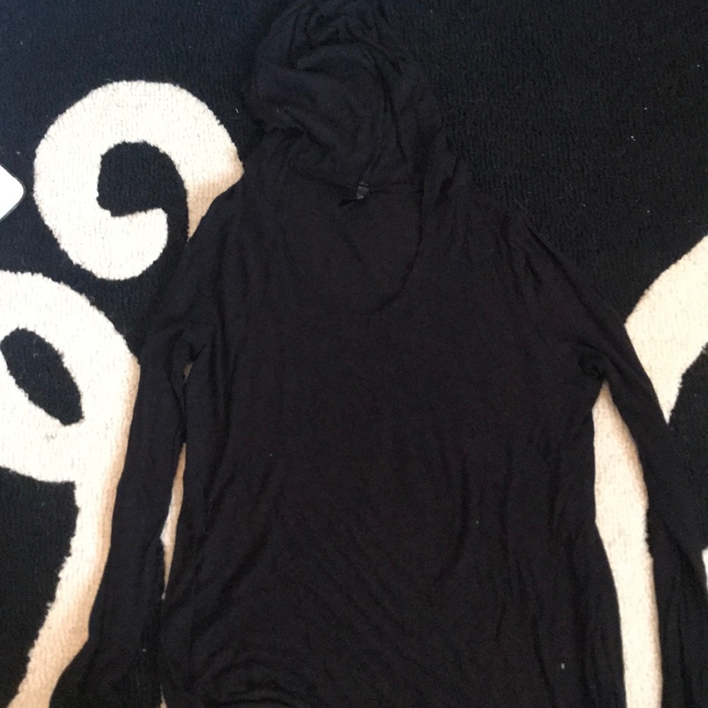Thin long sleeve black T-shirt.